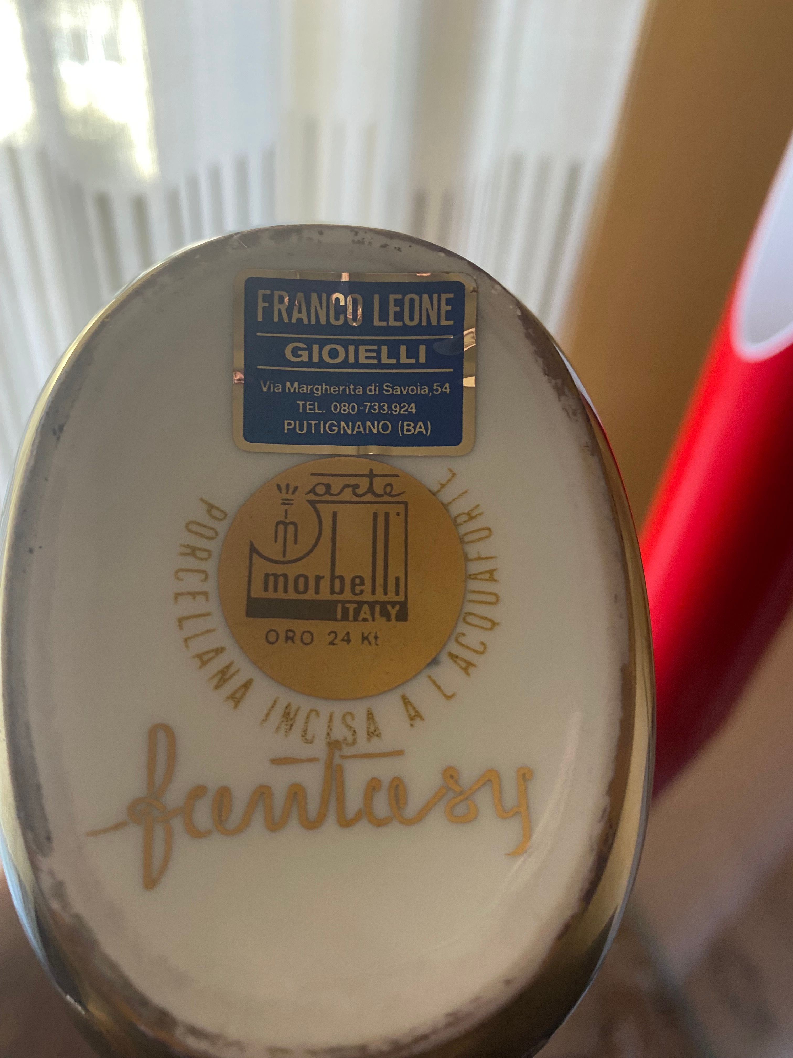 Vaso in porcellana inciso in oro zecchino e platino Brand