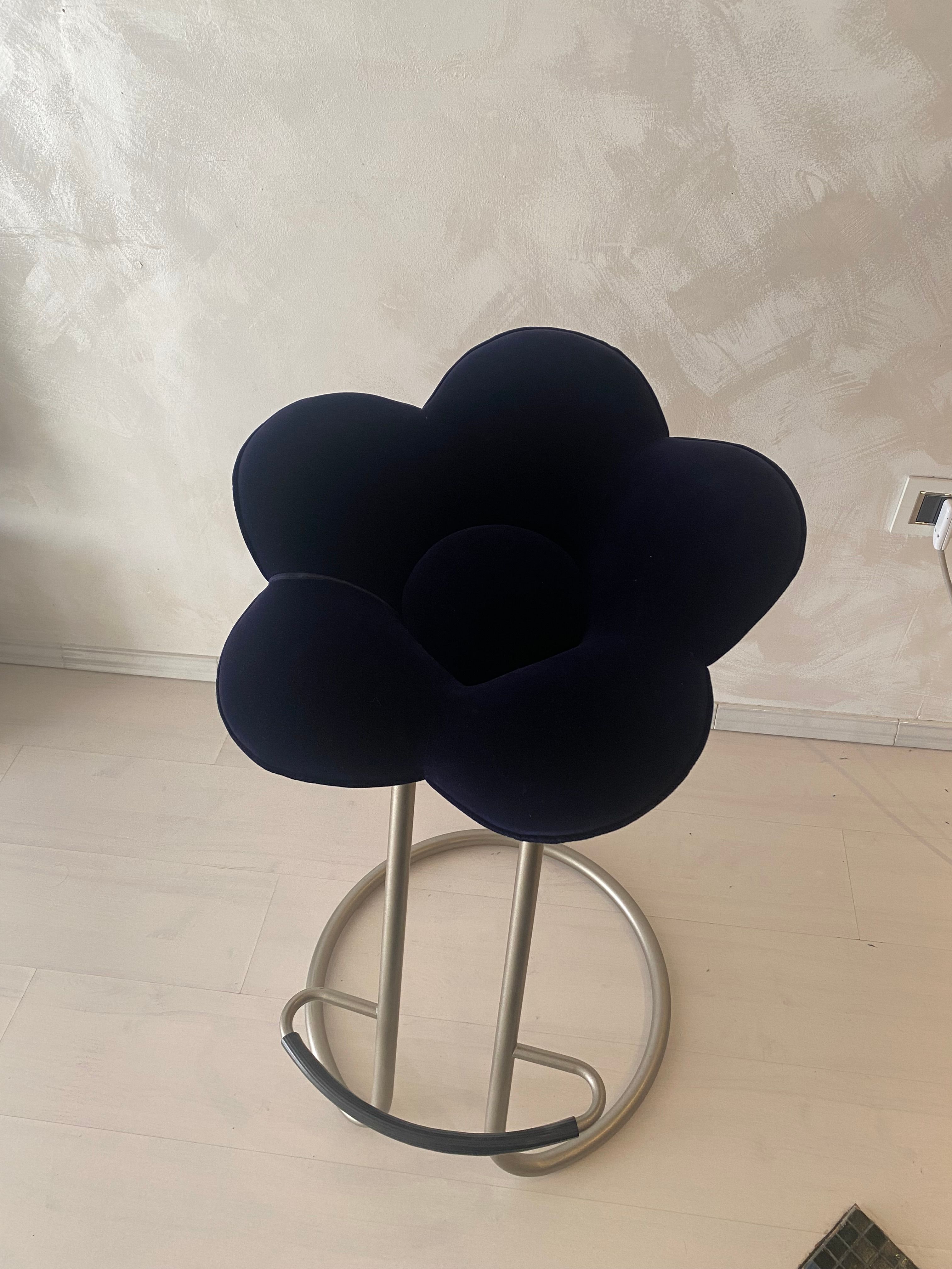 Pair of flower stools in velvet (blue), Edra Main