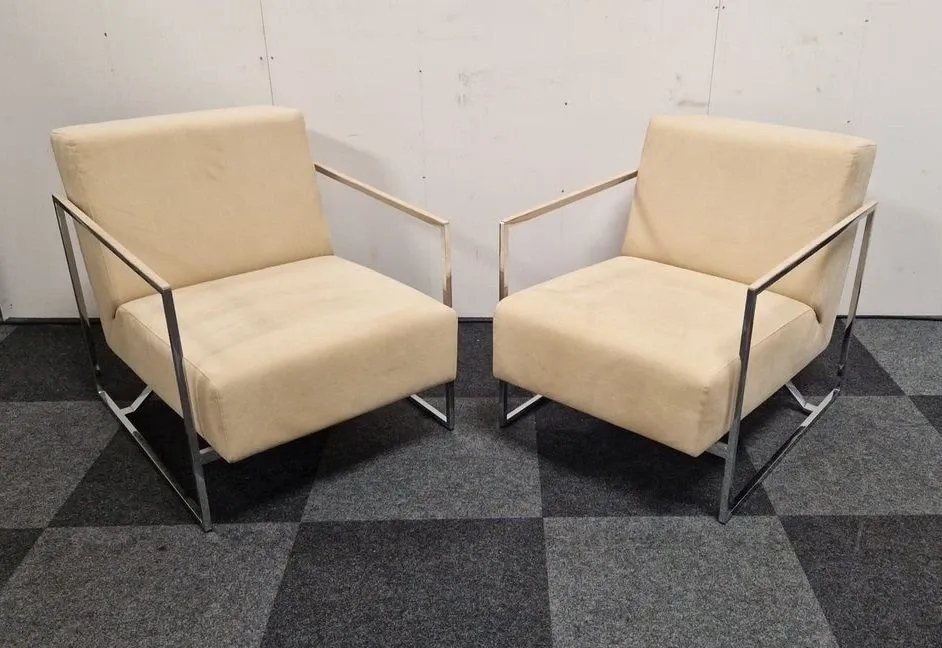 Set of 2 610 Sen armchairs in cream colour 1