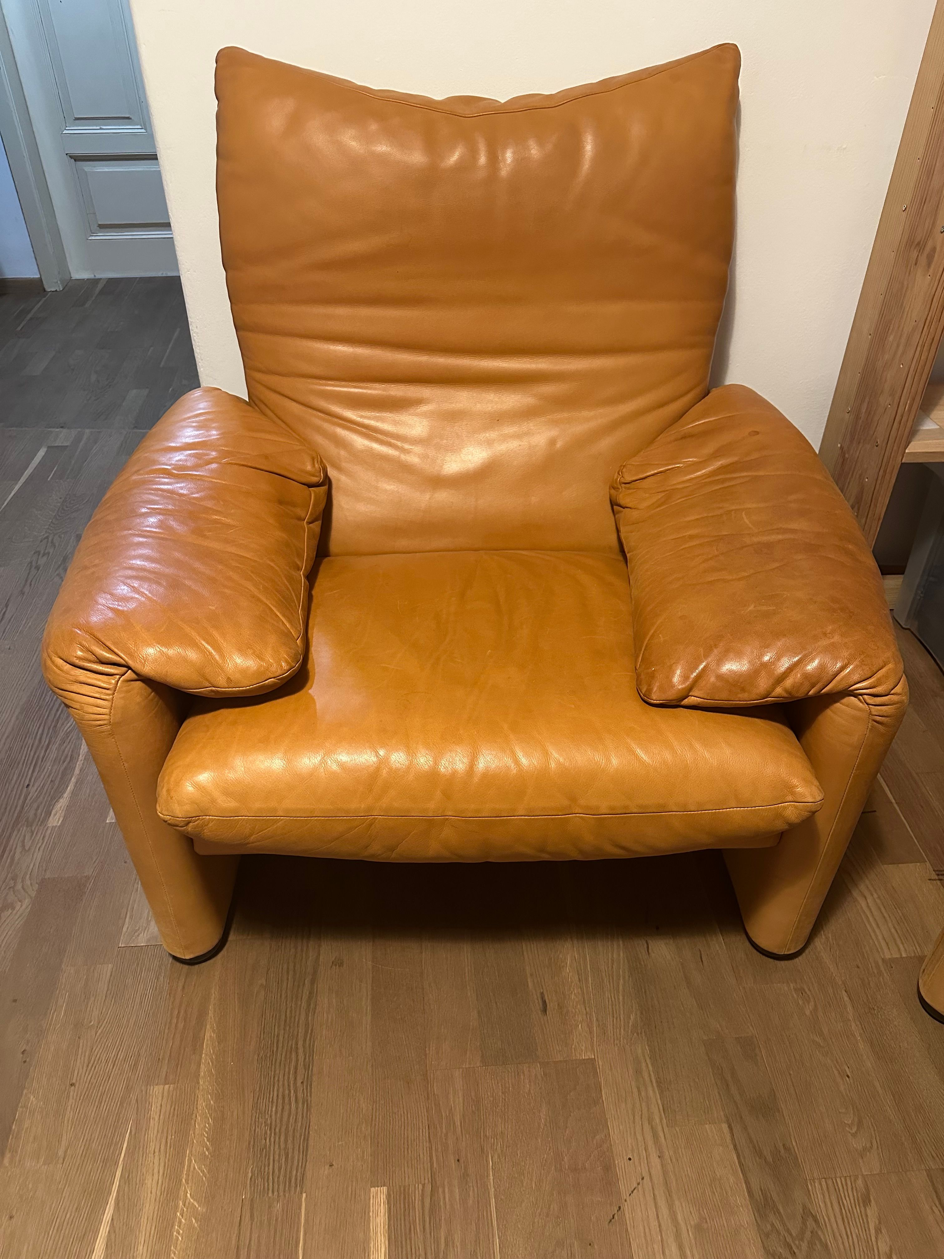 Poltrona Maralunga in pelle arancione di Vico Magistretti (anni '70/'80) Main