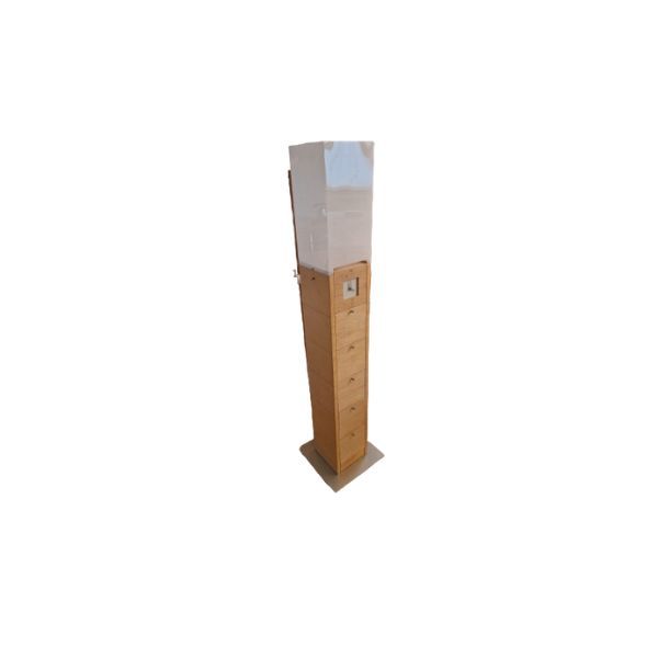 Meo floor lamp by Chi Wing Lo, Giorgetti image