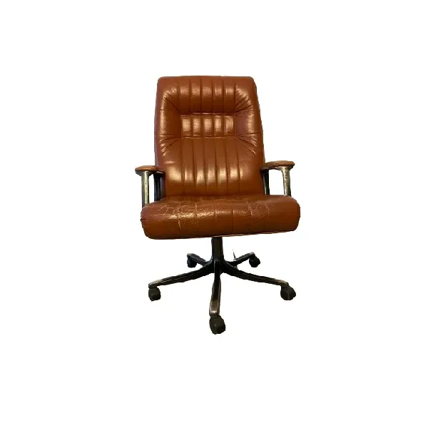 P126 leather office armchair, Tecno image