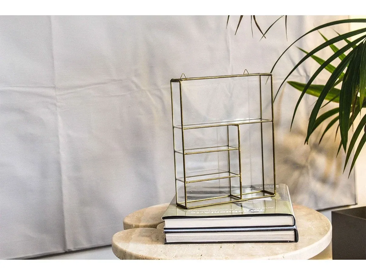Etagere shelf in brass and glass (1970s) 1