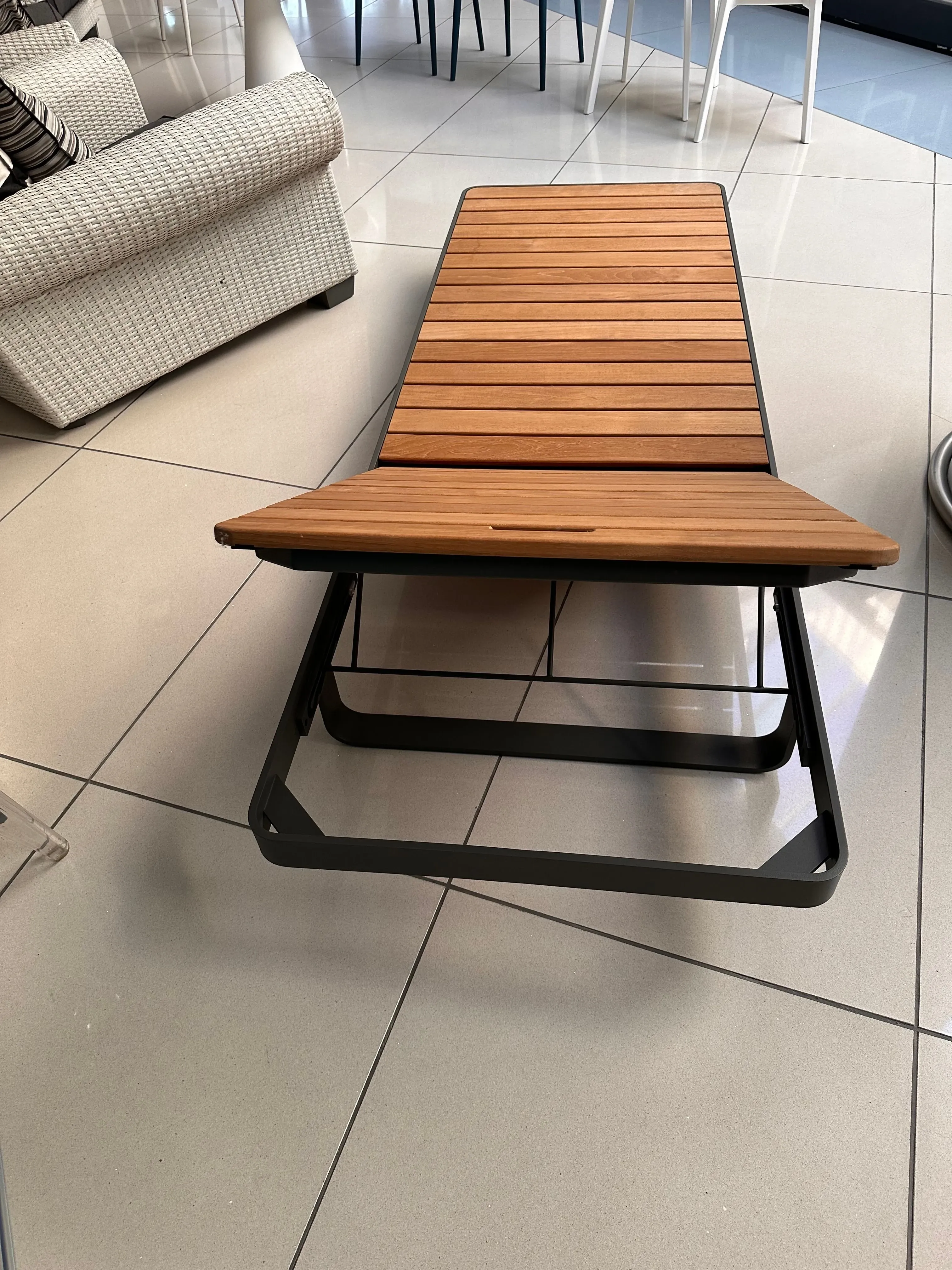 makemake outdoor lounger, Terraforma 3