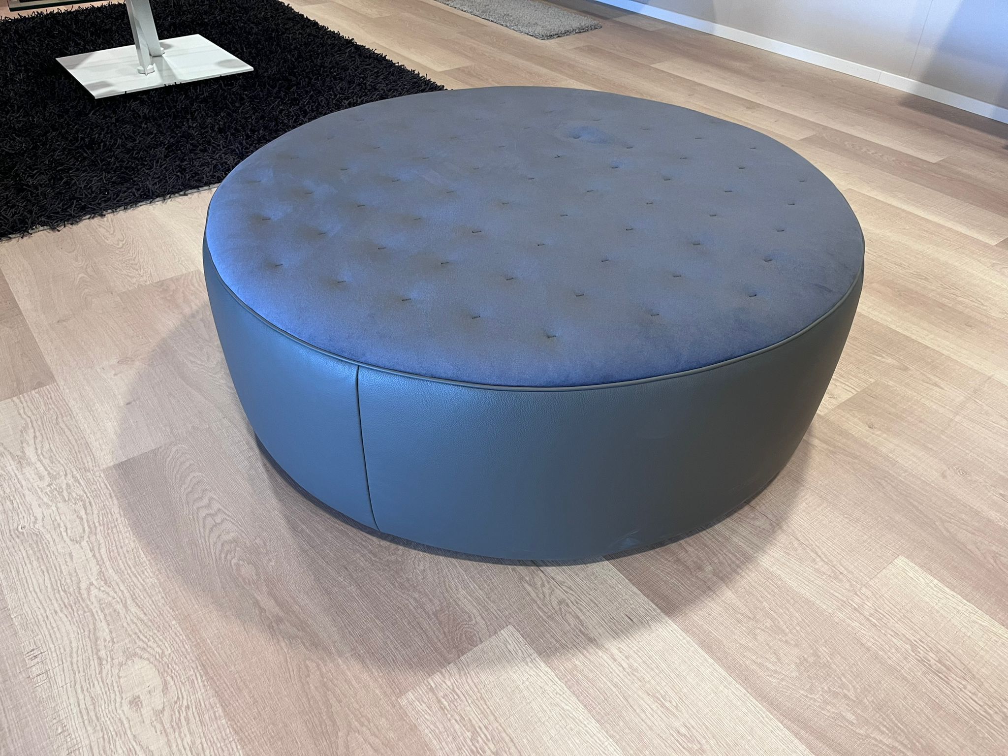 Pouf in eco-leather and velvet, Ditre 9
