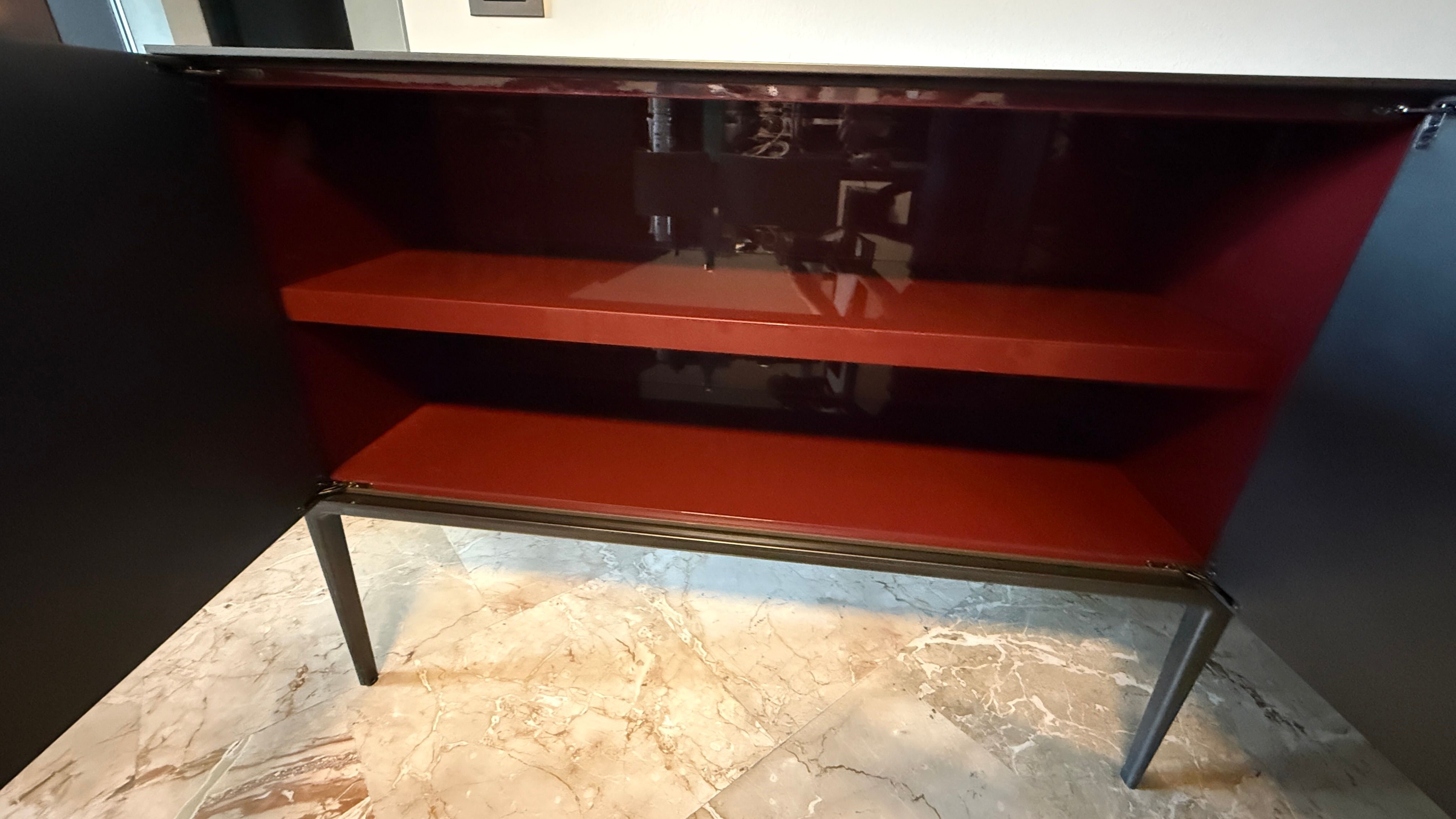 Madia Alcor a 4 ante battenti di Antonio Citterio, Maxalto  Details