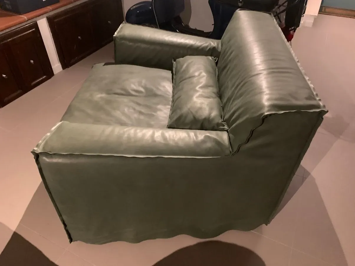 Green leather armchair by Paola Navone, Baxter 3