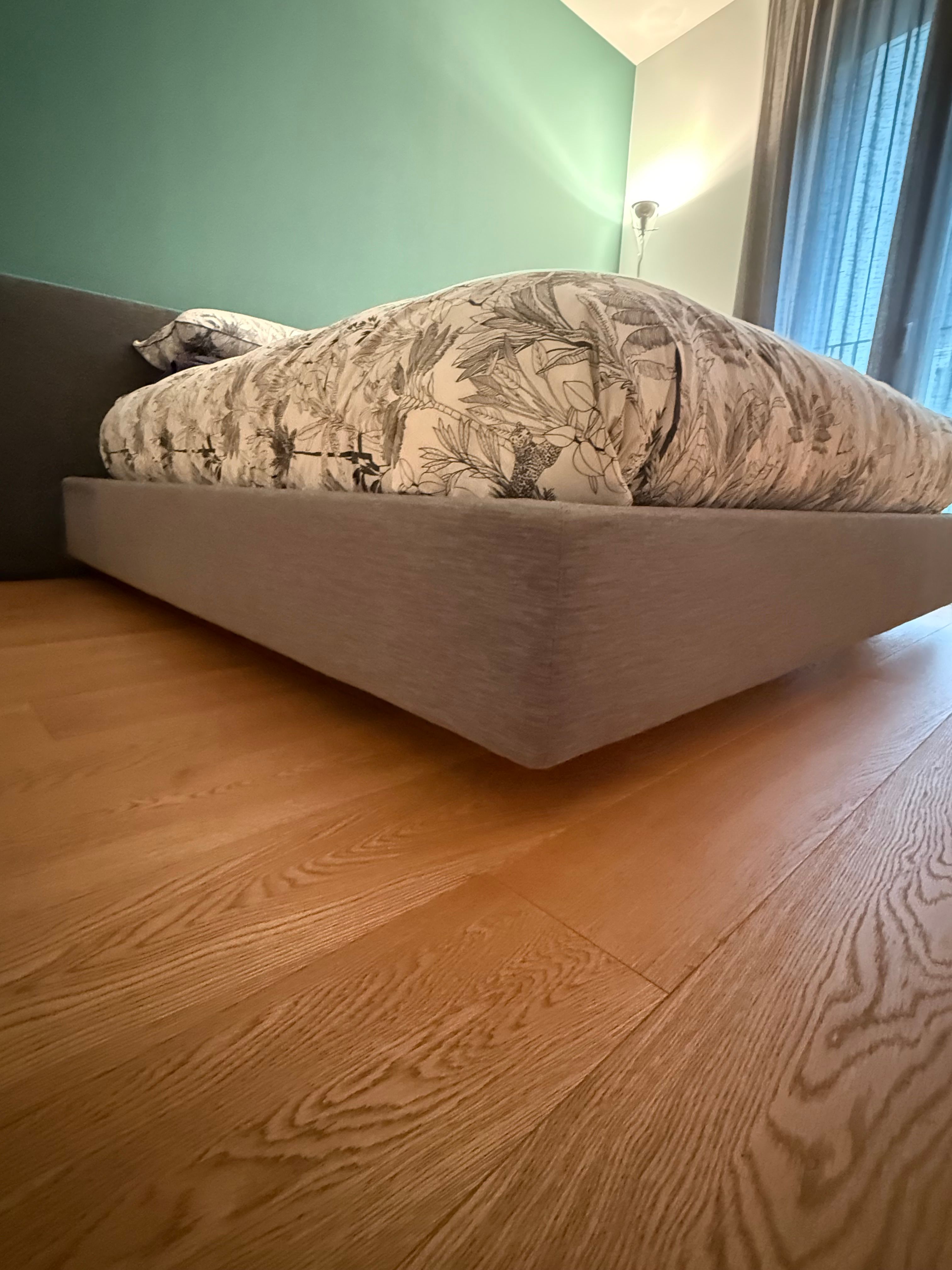 Letto contenitore matrimoniale in tessuto grigio Side