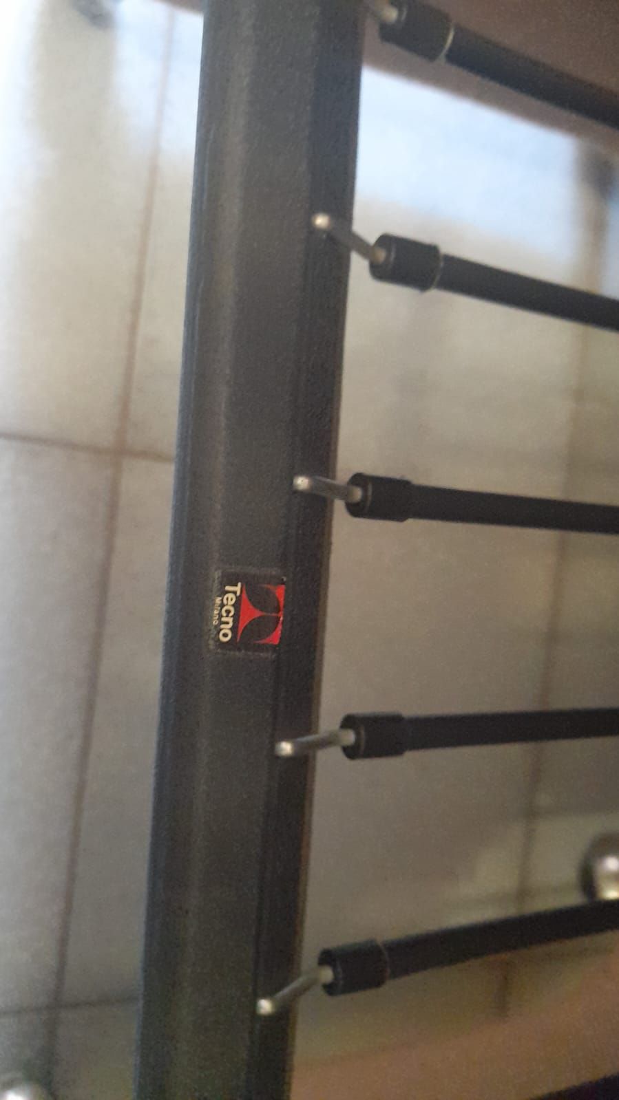 Pair of vintage PS142 armchairs by Eugenio Gerli Defects