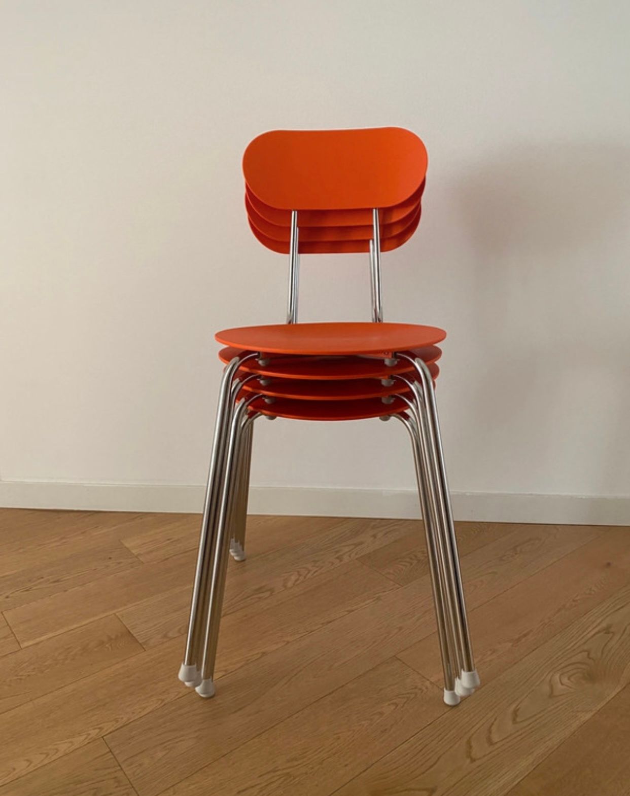 Set of 4 stackable Mariolina chairs by Enzo Mari Front