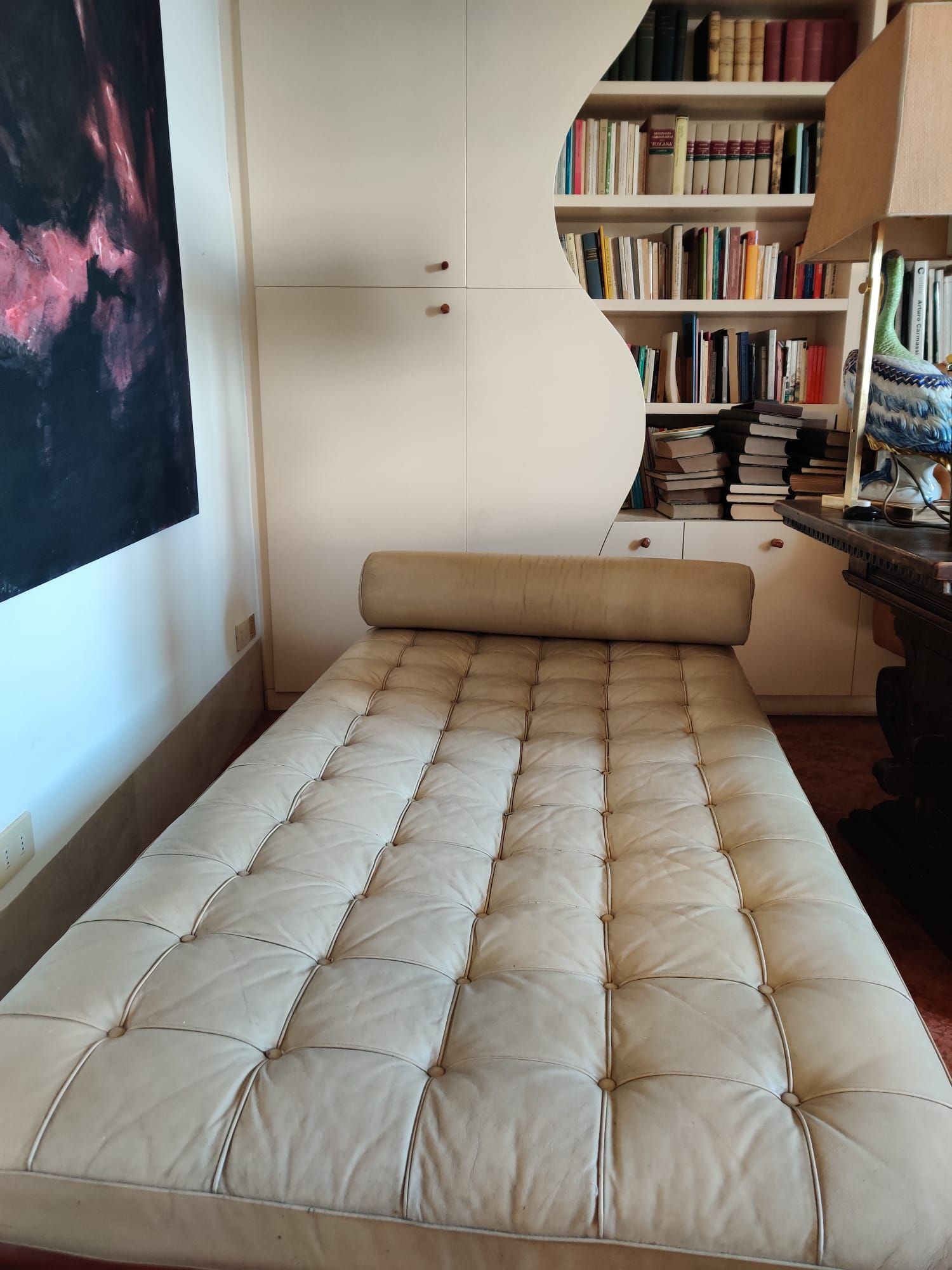 Letto singolo Barcellona in pelle di Ludwing Mies van der Rohe Main