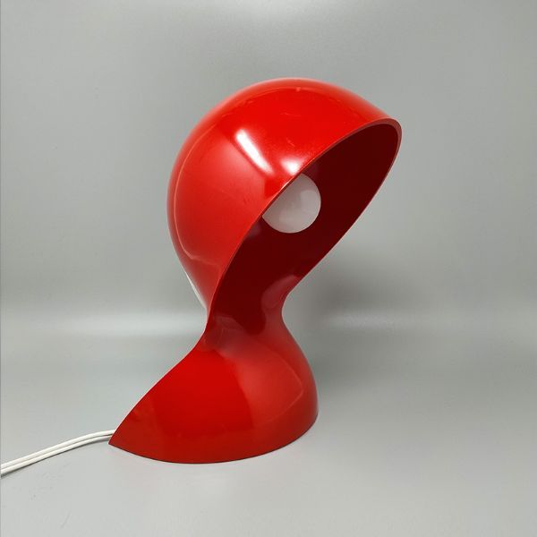 Lampada da tavolo Dalù rossa di Vico Magistretti (anni '60), Artemide  image