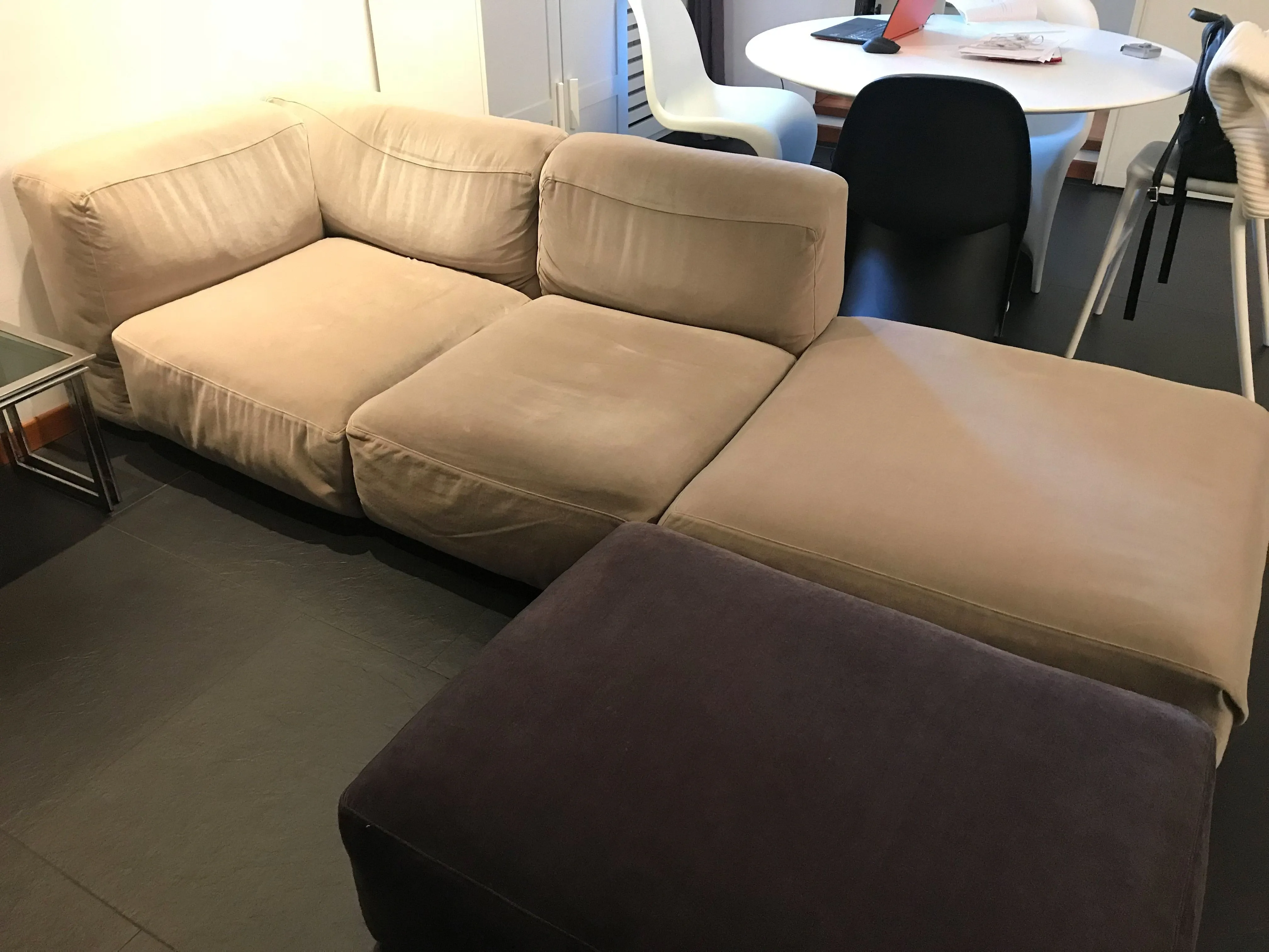 Mex Cube, Cassina 6