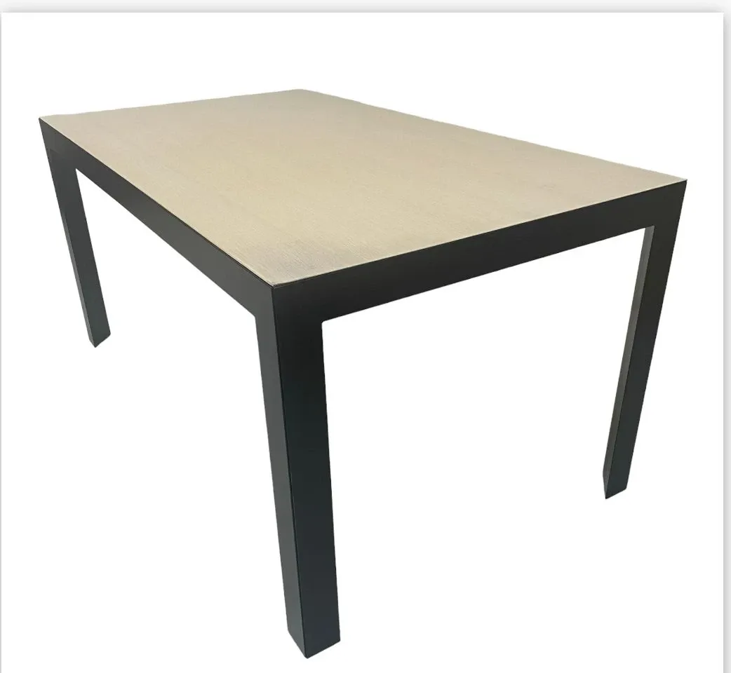 Uni table by Roberto Barbieri 90x160, Zanotta 6