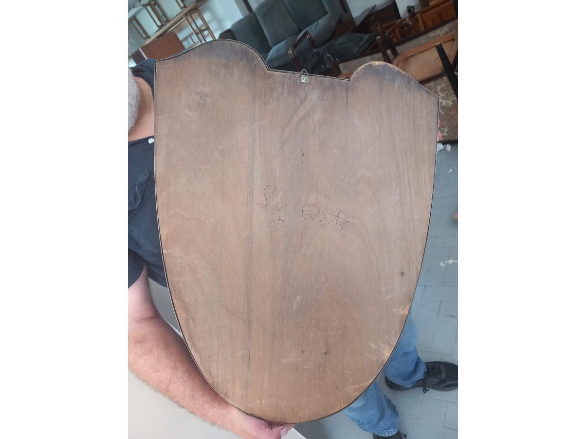 Specchio a forma di scudo in ottone (anni '50) Brand