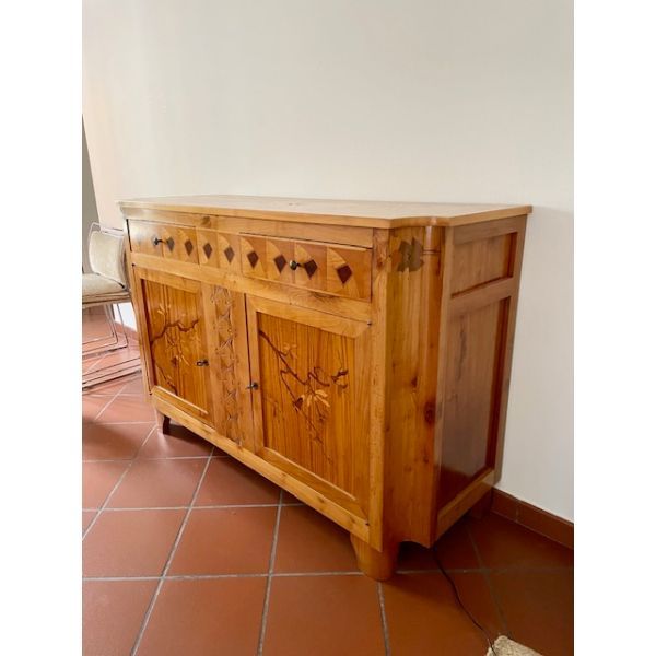 Credenza in ciliegio intarsiato image