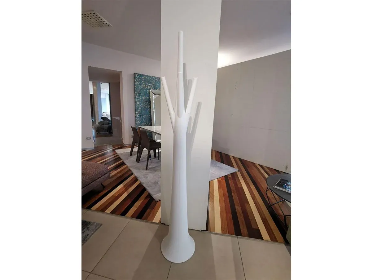Tree hanger in the shape of a tree (white) 2