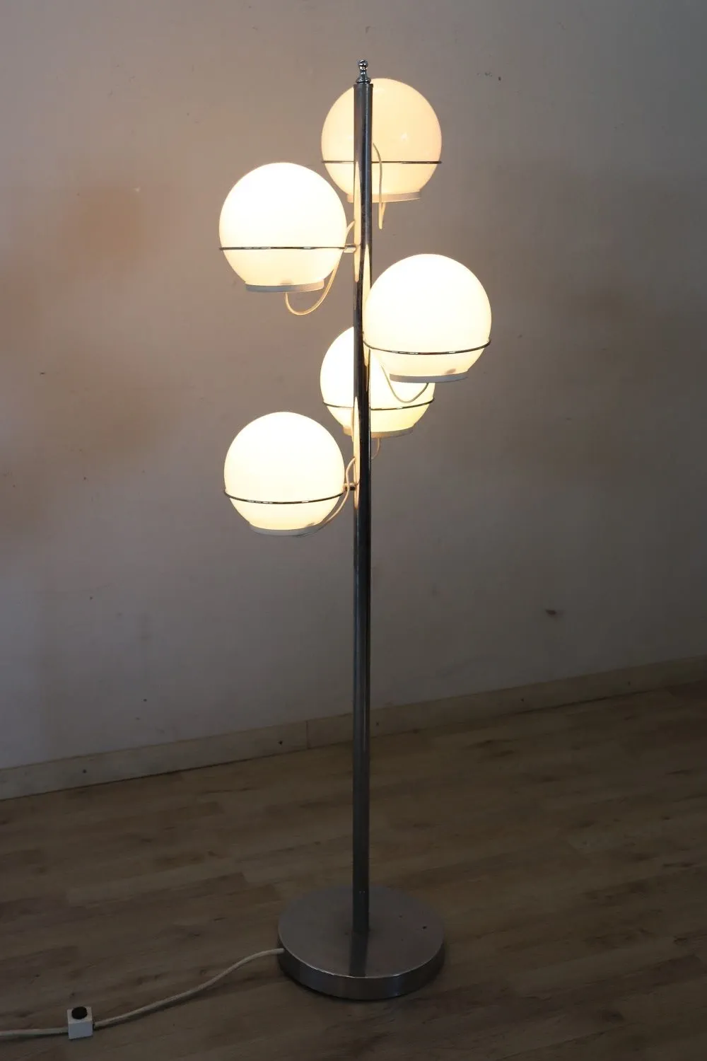 Vintage 1960s floor lamp in chromed metal, 1