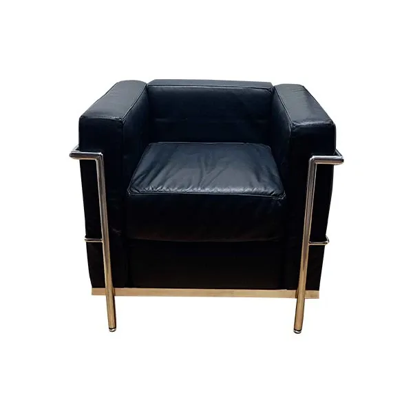 Iconic LC2 armchair in black leather (1980s), Alivar image