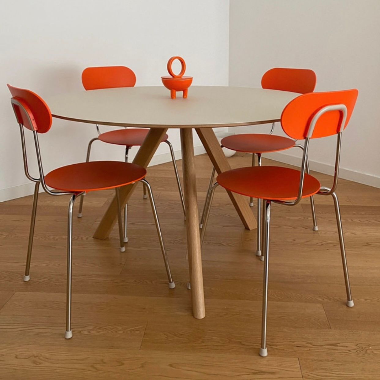 Set of 4 stackable Mariolina chairs by Enzo Mari Main
