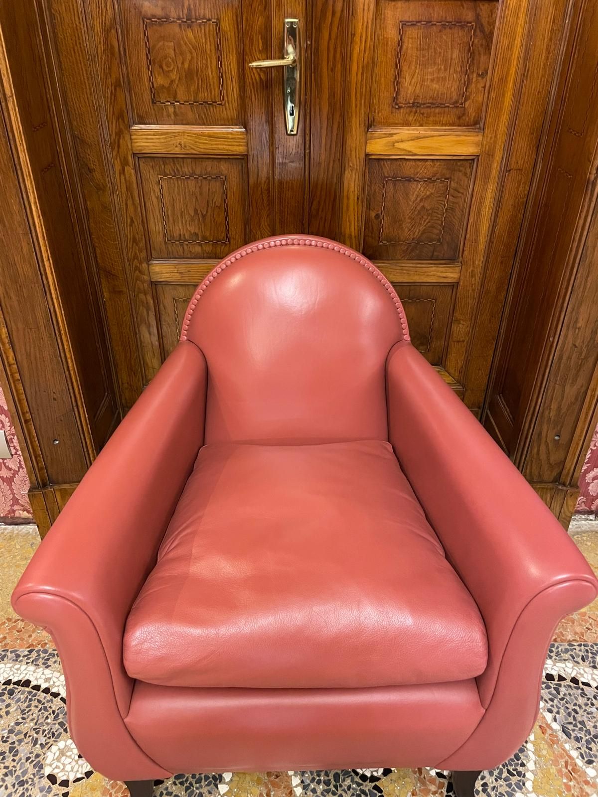 Lyra armchair in antique pink leather, Poltrona Frau 7