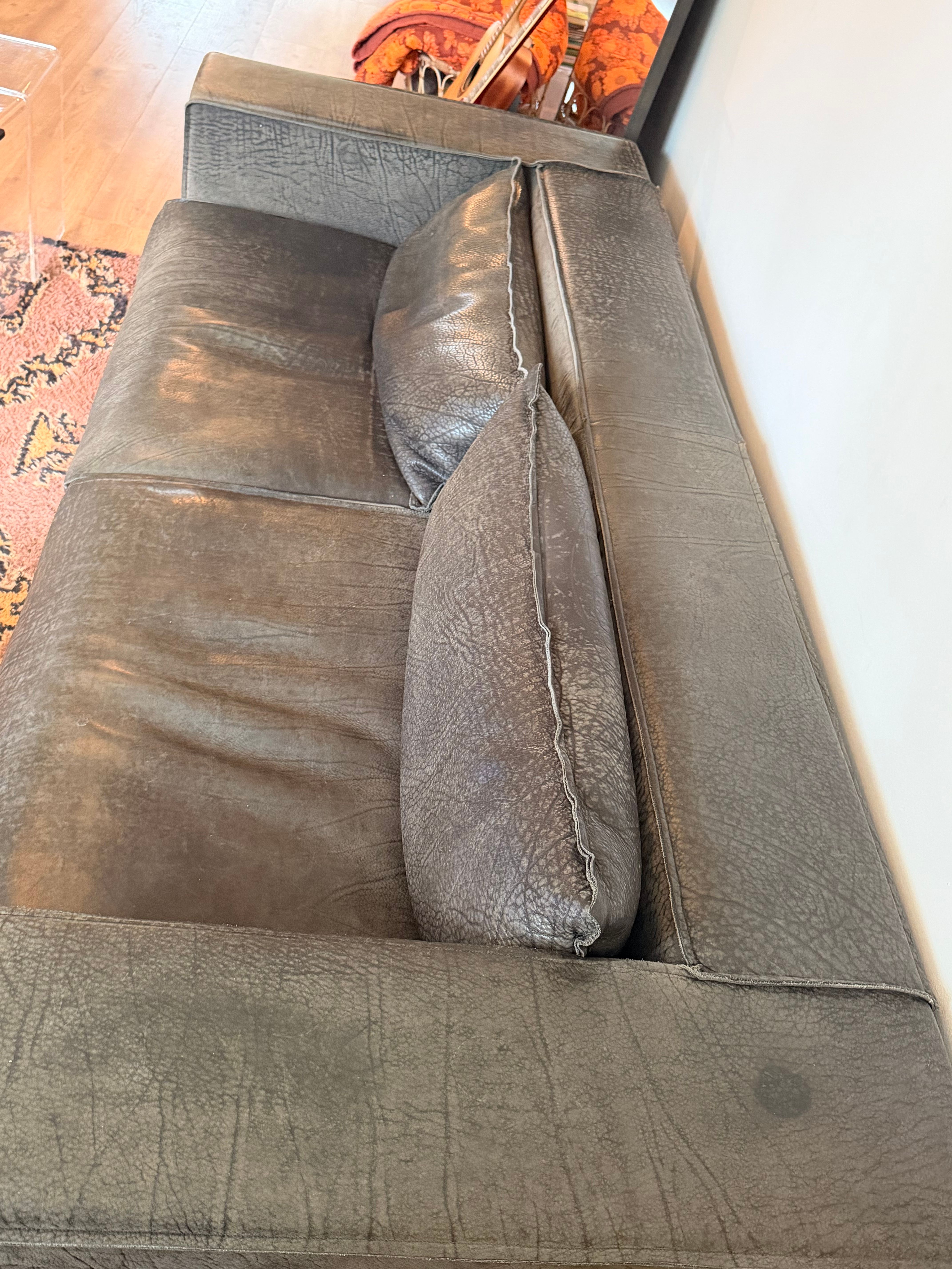 "2-zitsbank Budapest Air van Paola Navone" Front