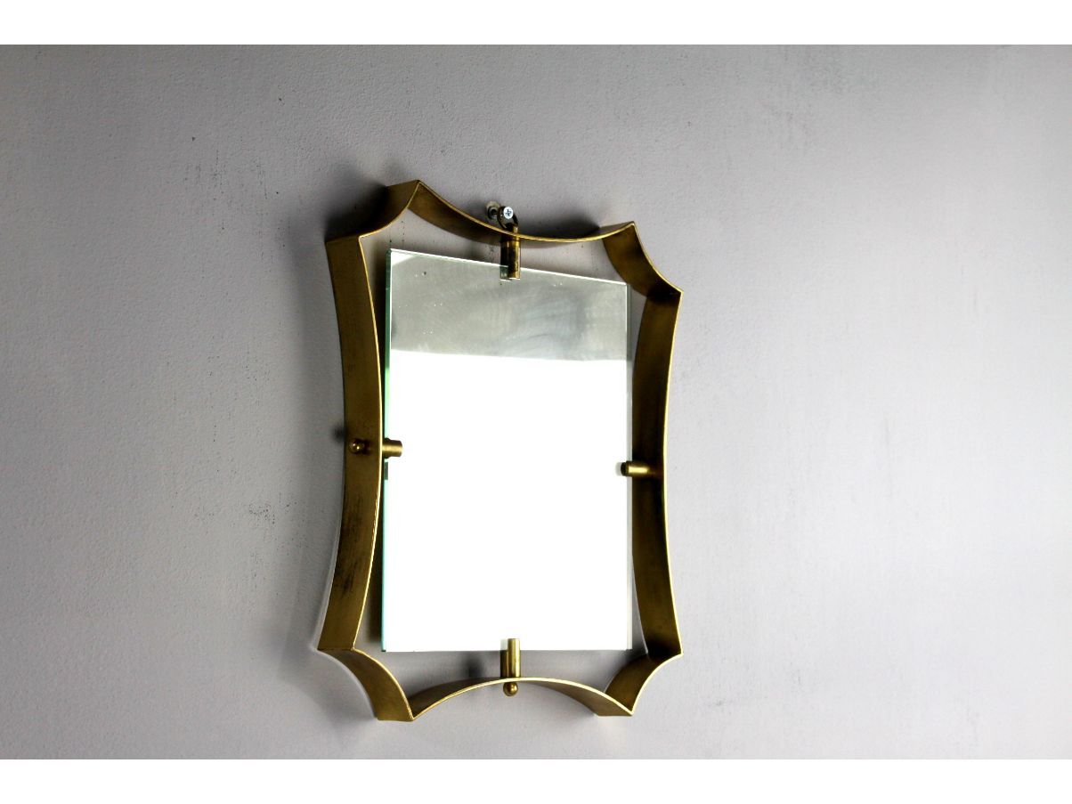 https://storage.googleapis.com/deesup_vendure_prod/preview/ea/fontana-arte-mirror-pietro-chiesa-325595-1__preview.jpg