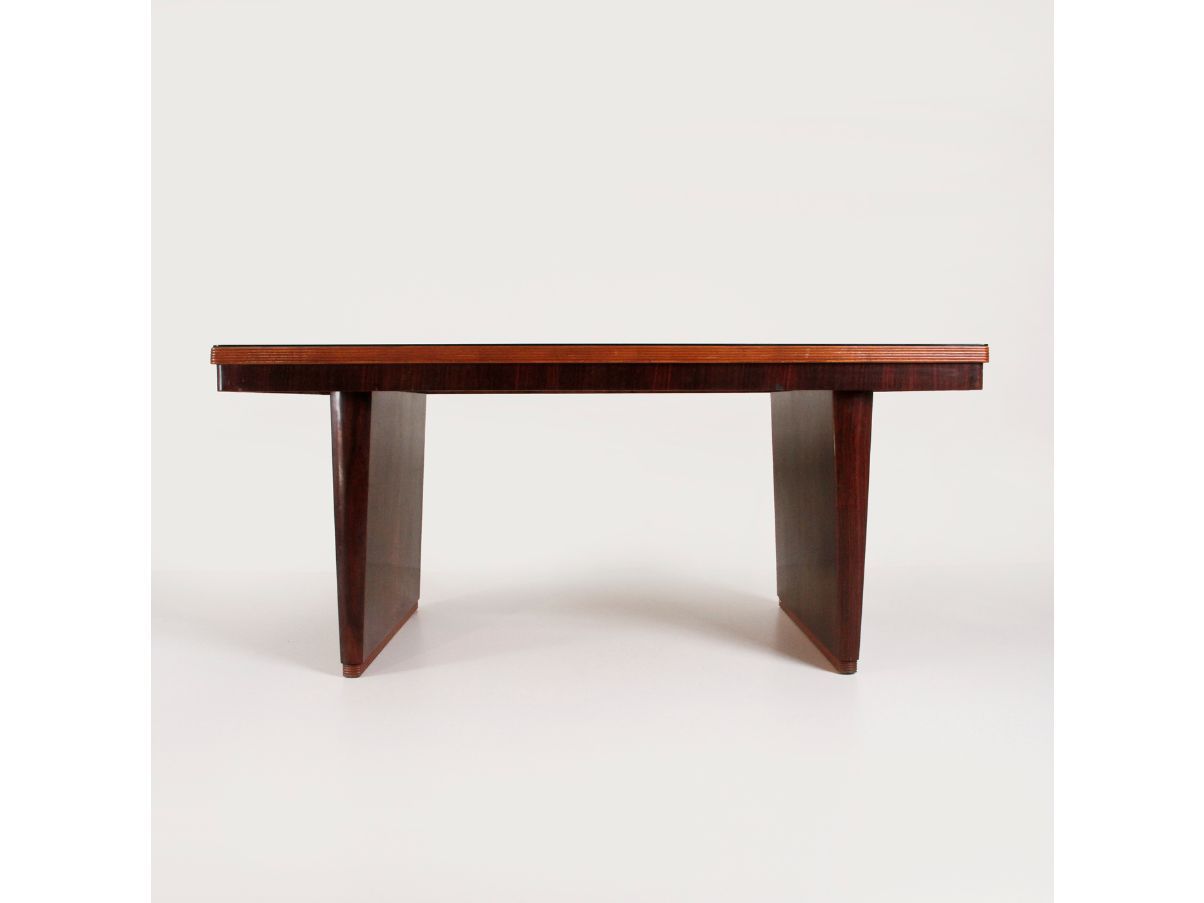 Vintage table with decorations (1950s), Main