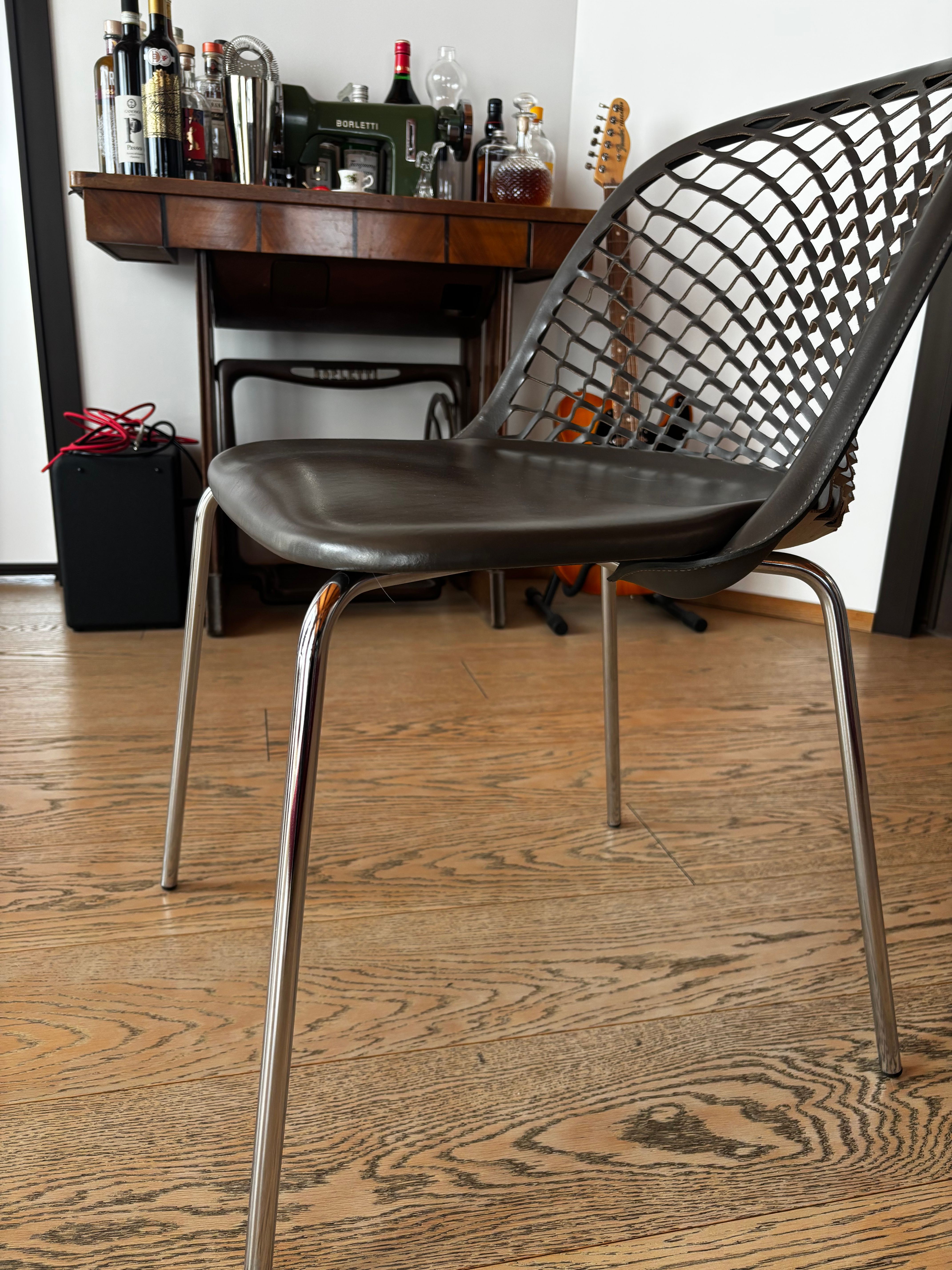 Set of 8 Zoe Ze01 chairs in leather and steel, Matteograssi Main