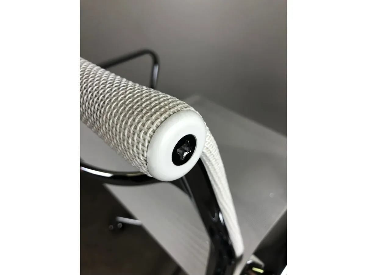 Swivel office chair EA118 8