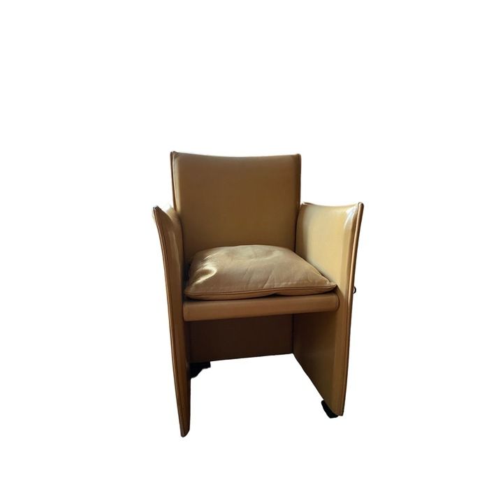 Vintage Break 401 armchair, Cassina image