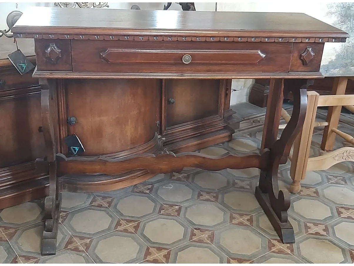 Consolle vintage in legno di noce intagliato (anni '50), Merlin  5