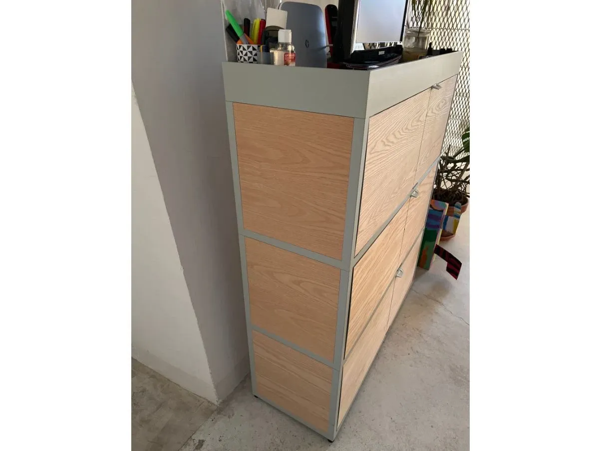 Sideboard with aluminum inserts, Hay 2