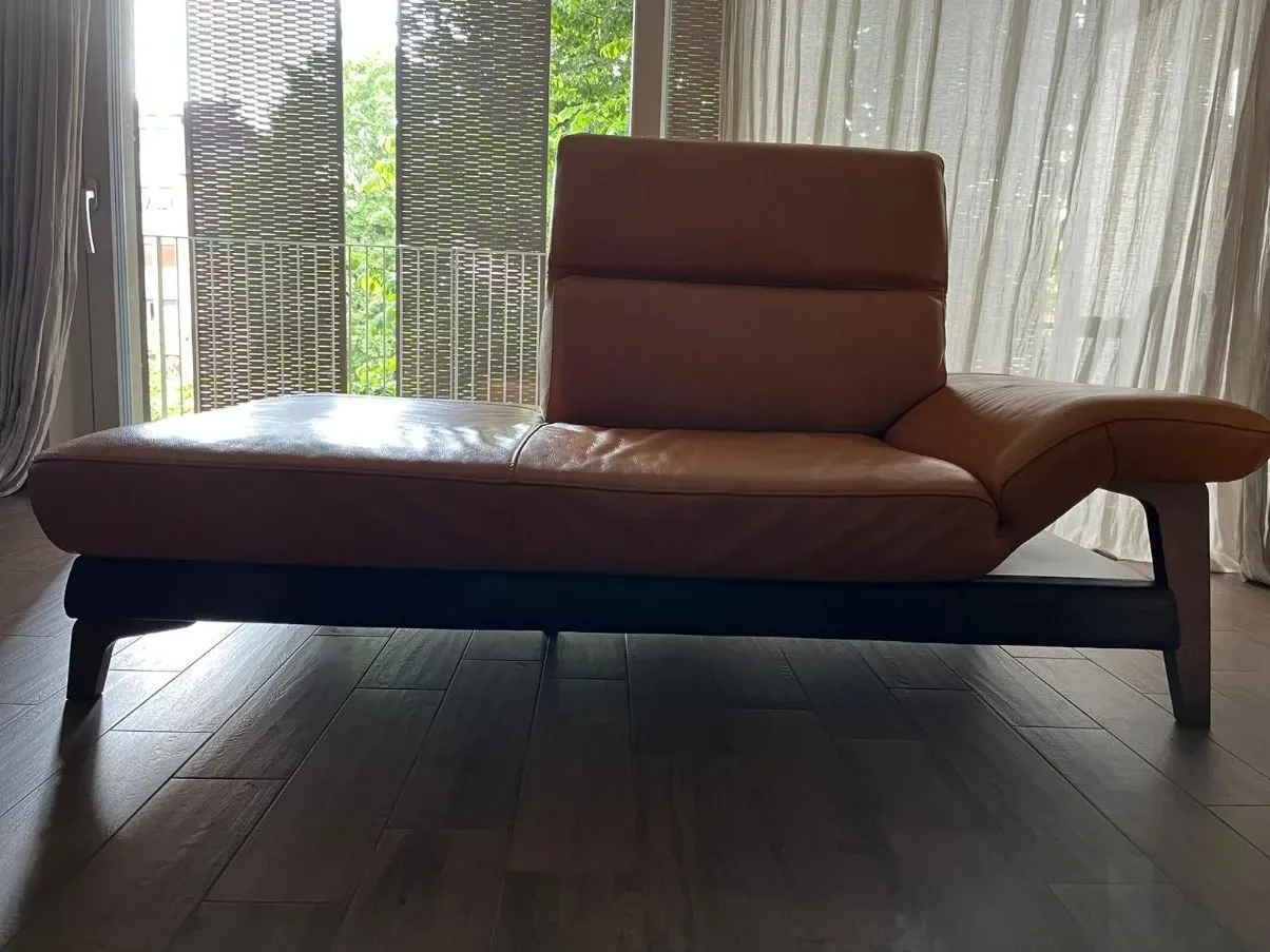 Dormeuse Anais in pelle marrone, Ego 4