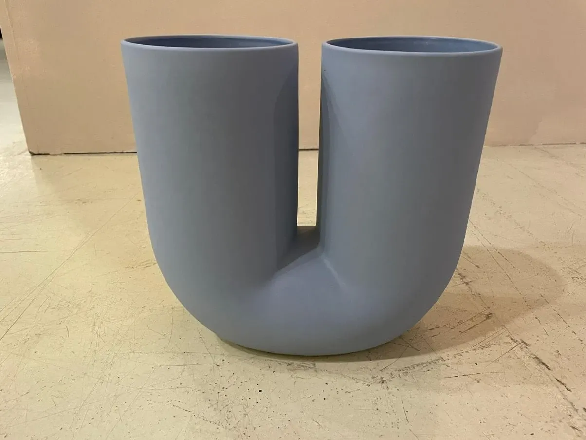 Vaso Kink grigio, Muuto  1