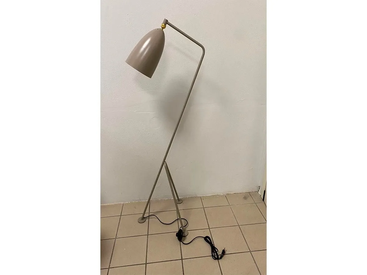 Stehlampe Grossman Kollektion Gräshoppa aus Aluminium 2