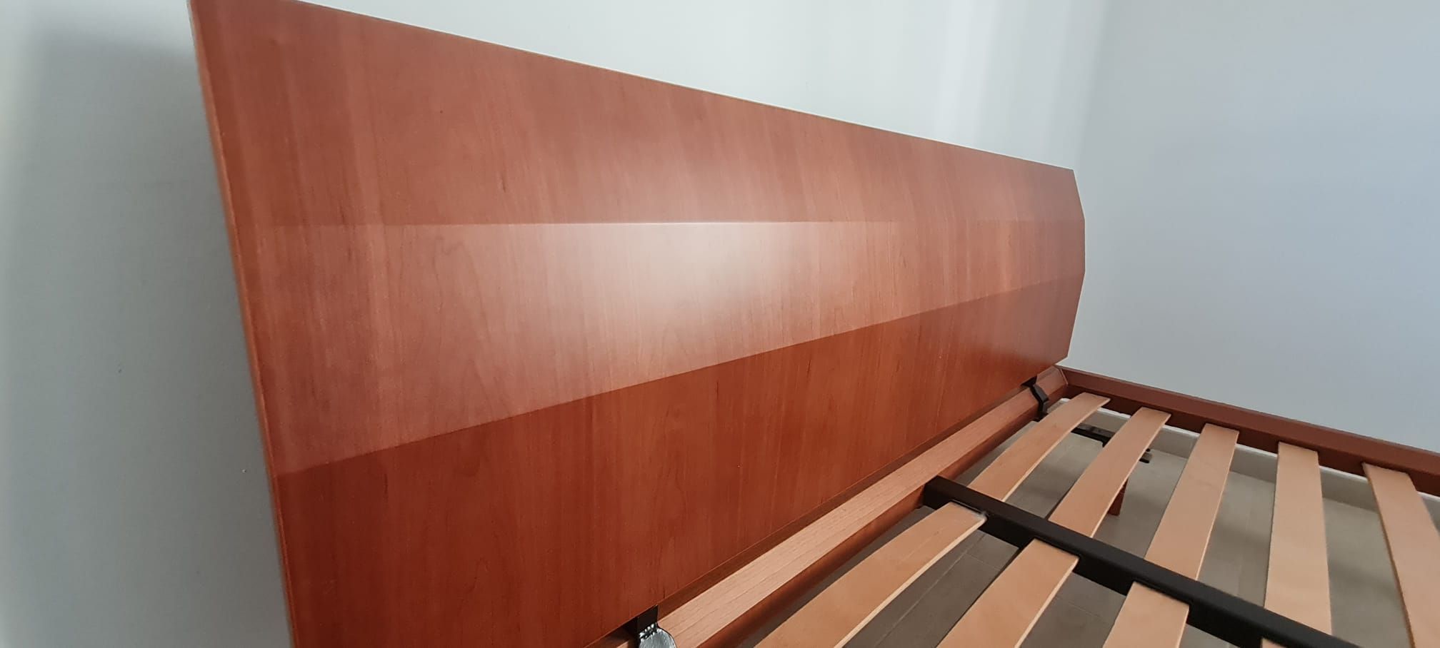 Gugliemo Massivholz Bett King Size Kirsche Front