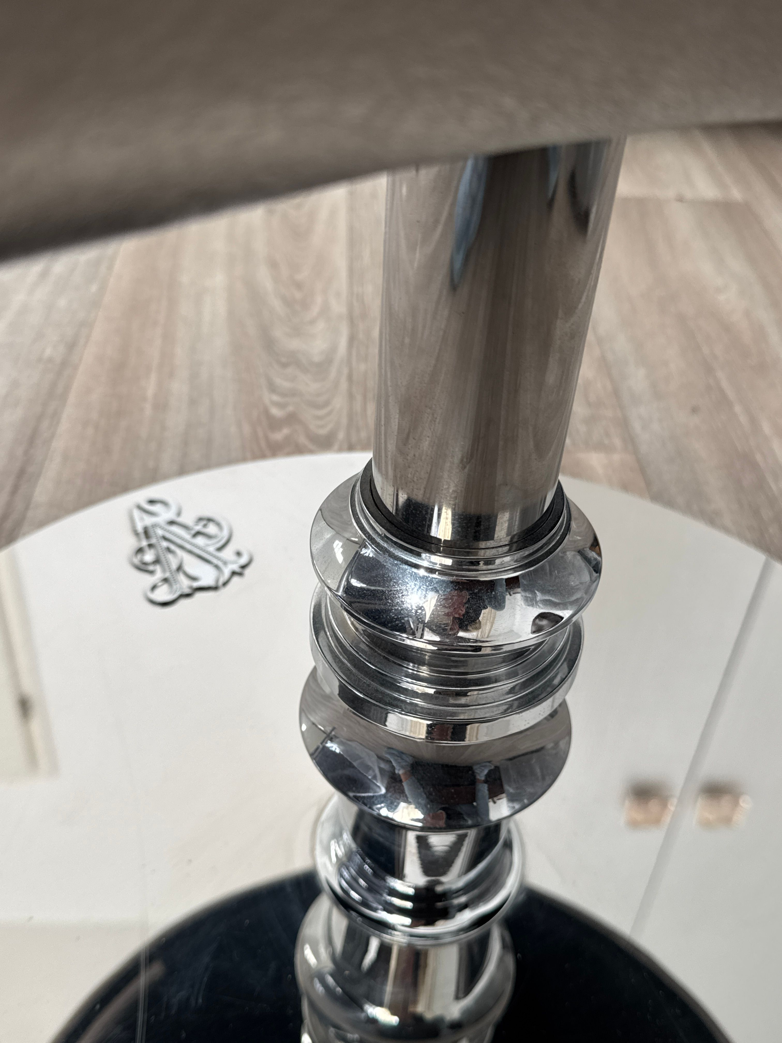 Sgabello da bar Lixus in pelle argento Details