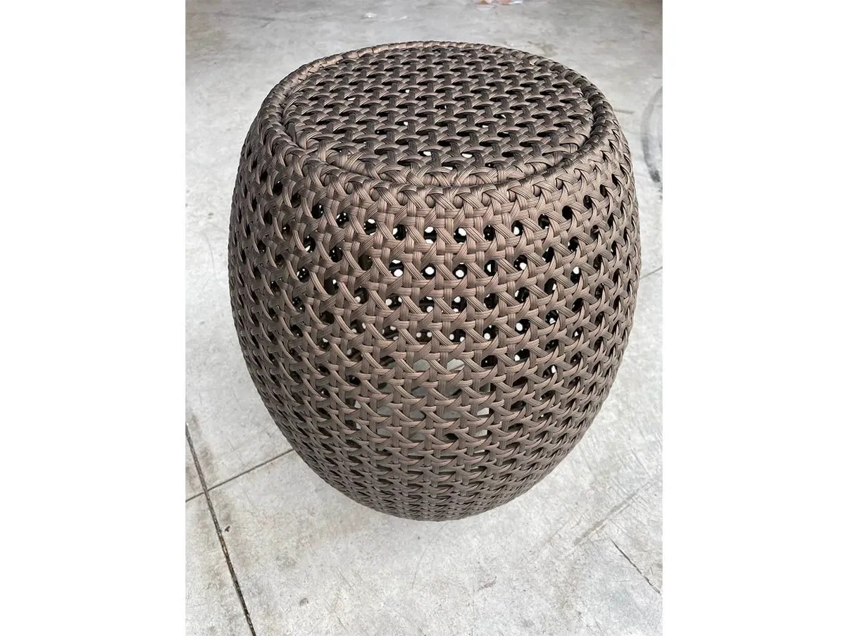 Tavolino Capsule in allumino, Janus et Cie 1