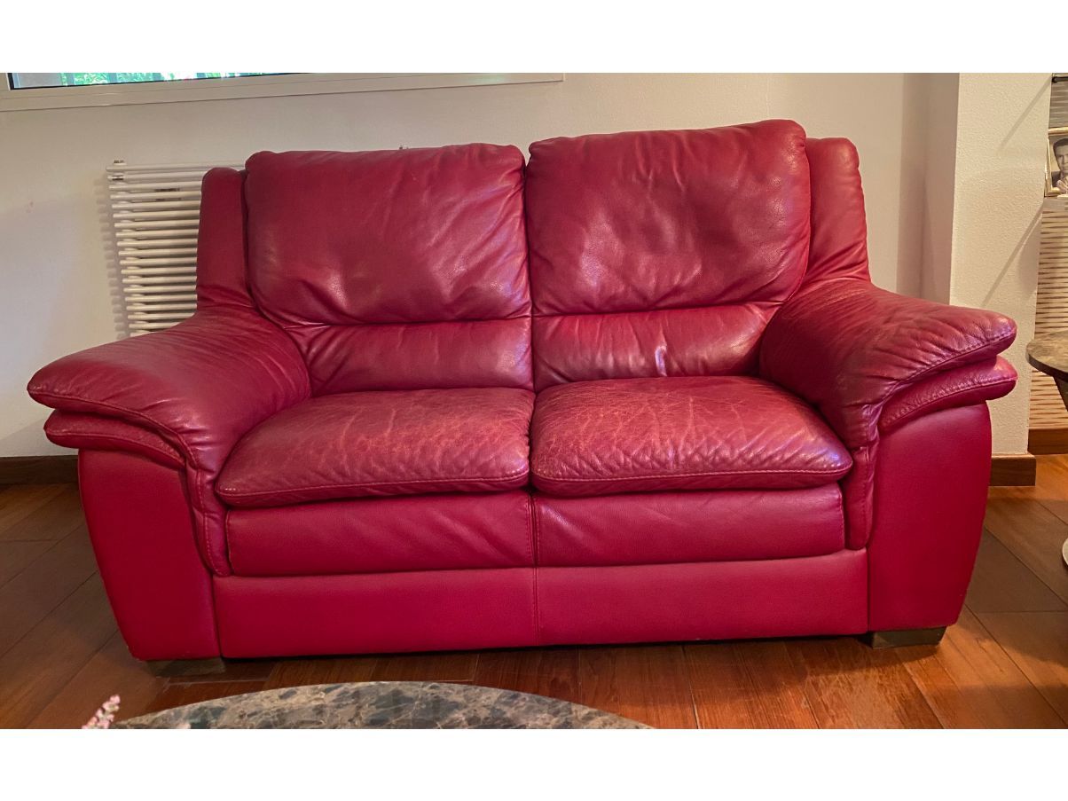 2 Seater Sofa In Red Leather Divani