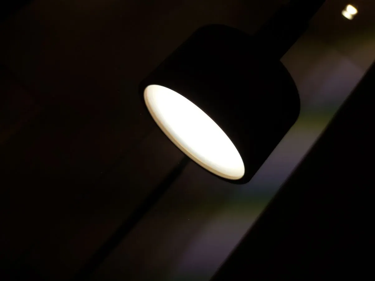Lampada da tavolo in metallo, Giorgetti  5
