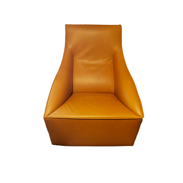 Doda armchair covered in leather (beige), Molteni & C image