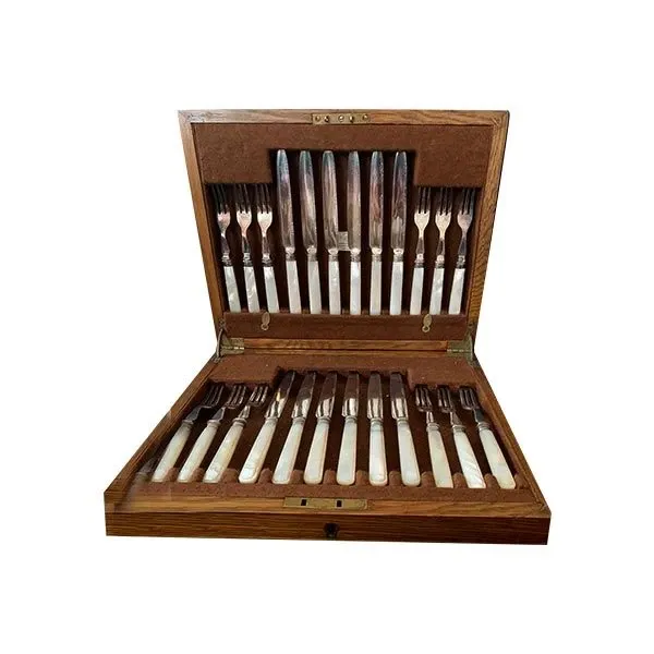 Antique cutlery set for 12 people (19th century), Mappin and Webb image