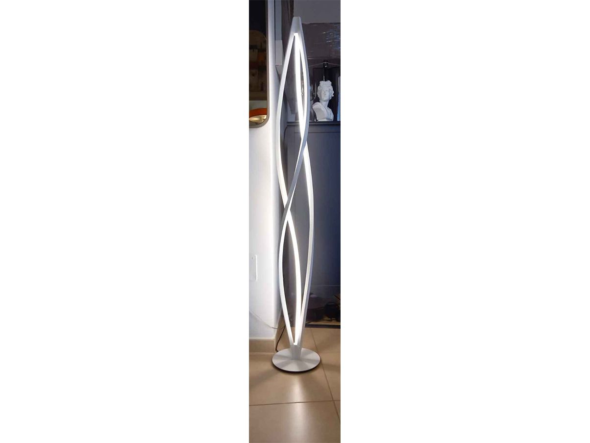 In the wind modern floor lamp in aluminum, Nemo