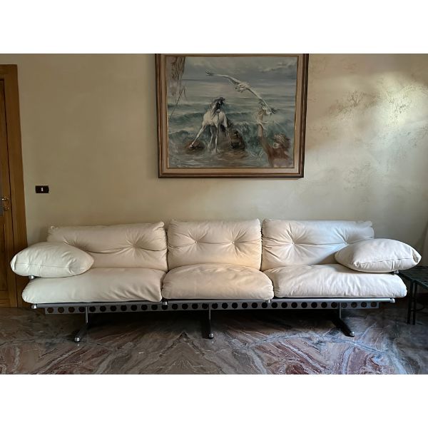 Three-Seater Sofa Ouverture, Frau image