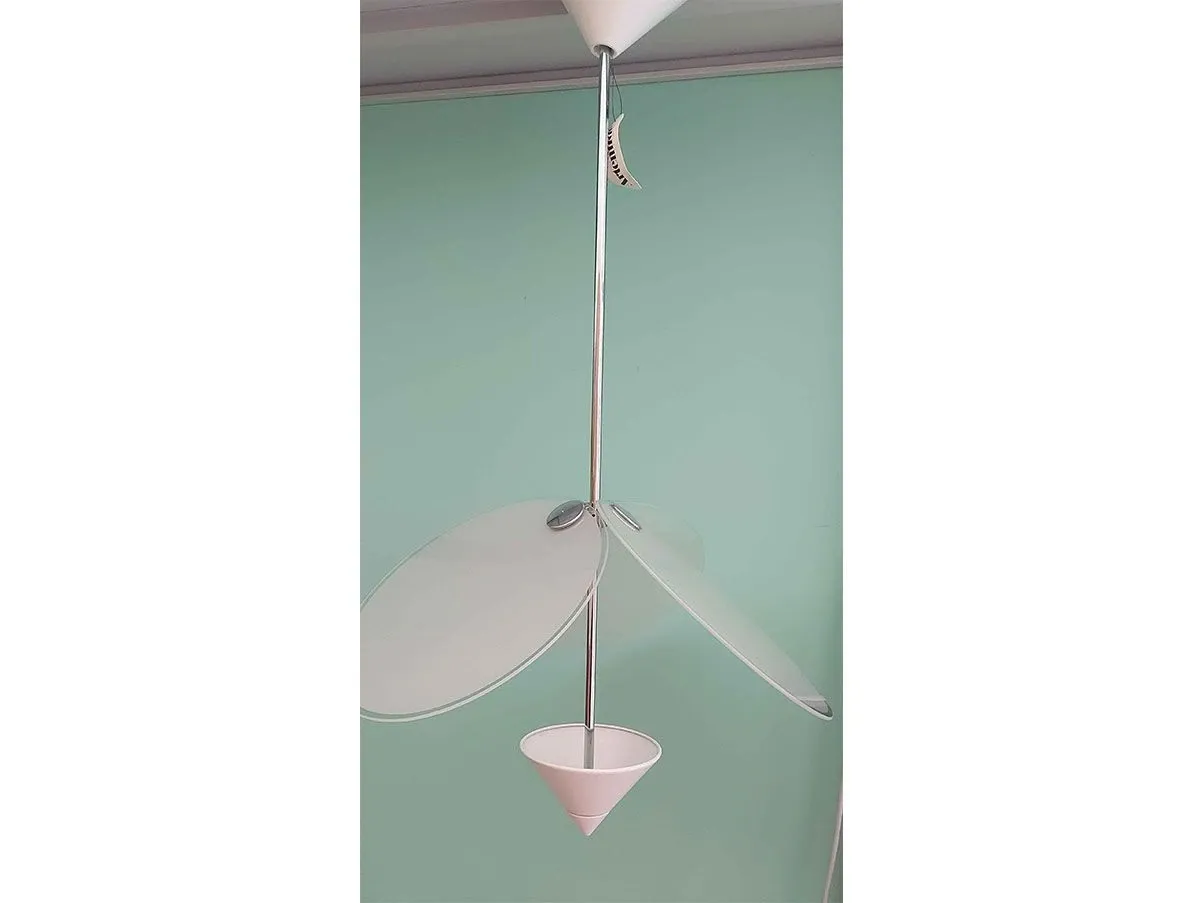 Lampada a sospensione Lara di Vico Magistretti, Artemide 2