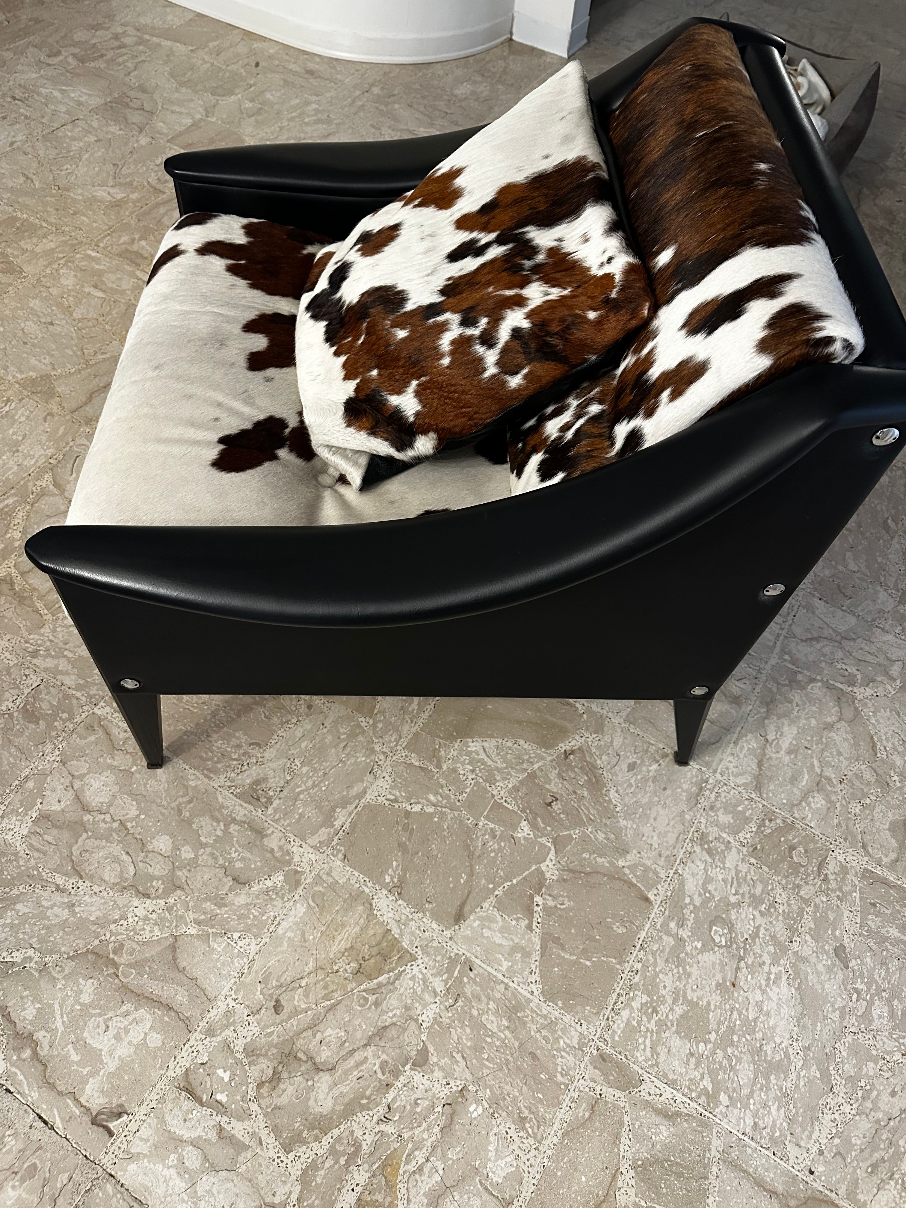 Dezza 24 armchair in beech wood and leather by Gio Ponti, Poltrona Frau Optional8