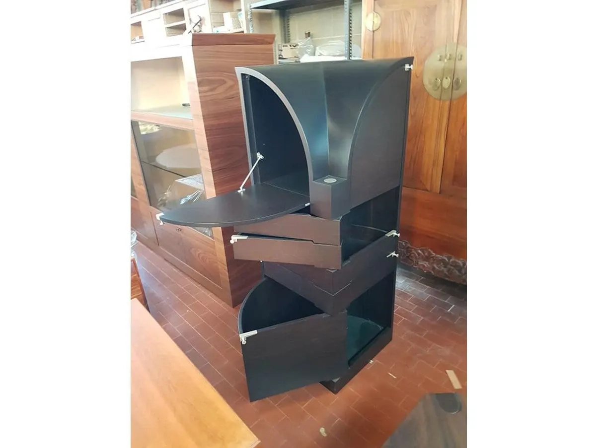 Nyn corner cabinet with wooden drawers, Giorgetti 2
