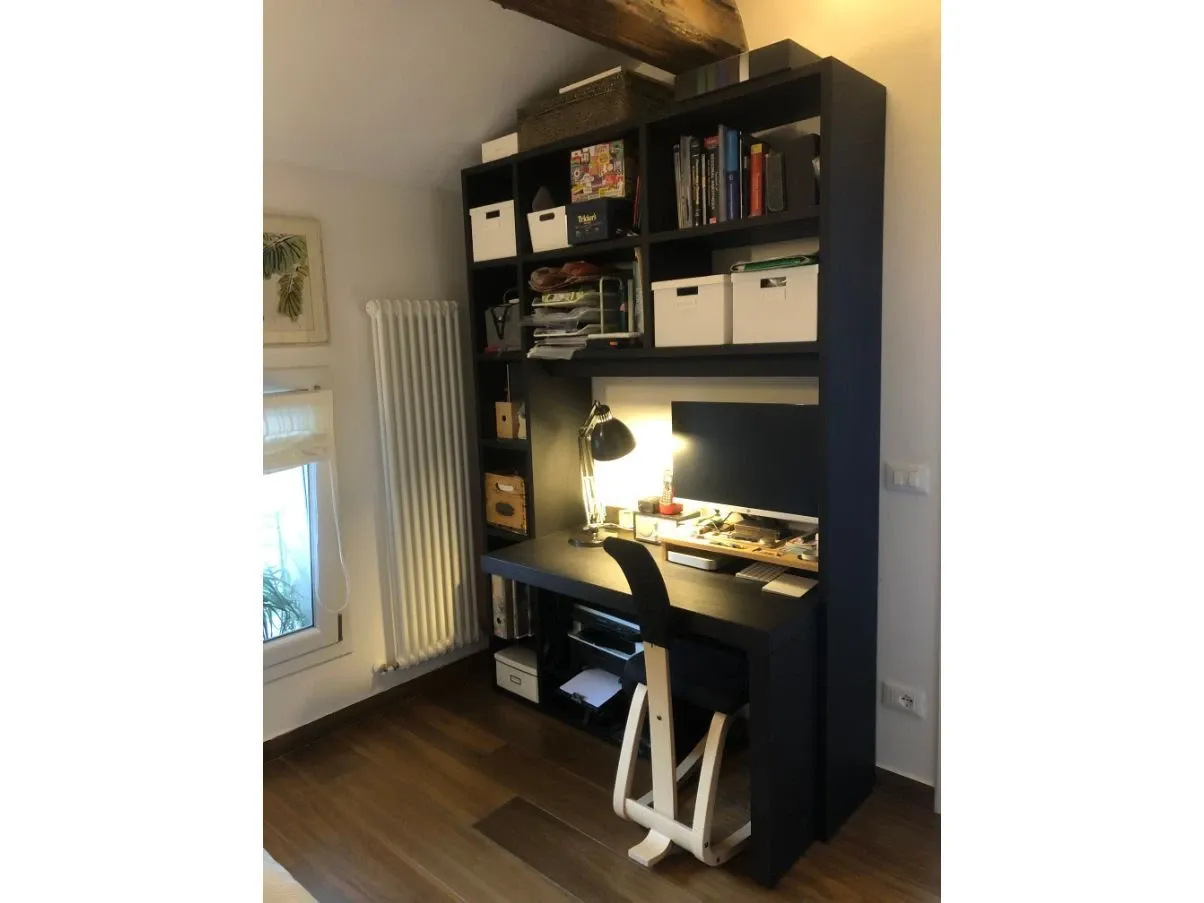 Shelf in black oak wood, Lema 3