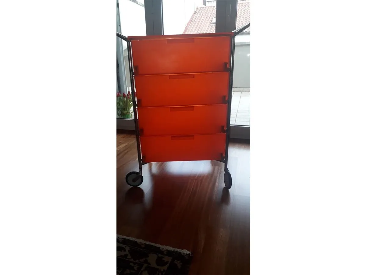 Mobile contenitore in plastica su ruote (rosso), Kartell 2